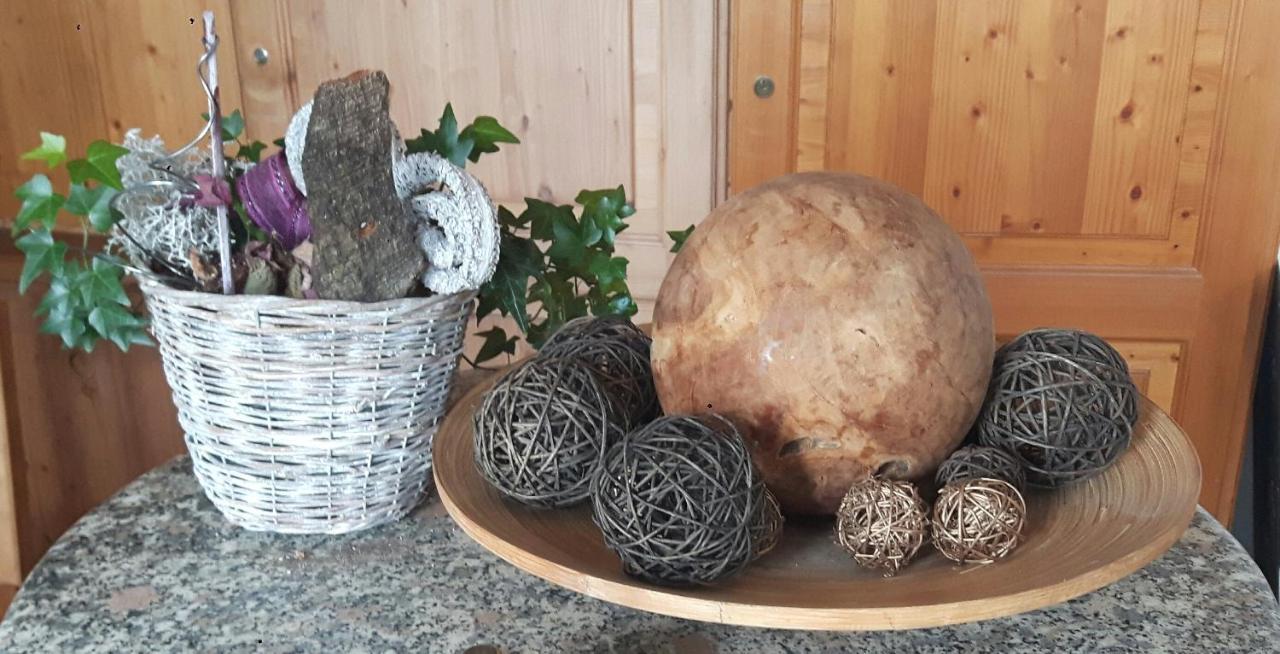 Hotel-Restaurant Kreuzhuber Neuburg am Inn エクステリア 写真